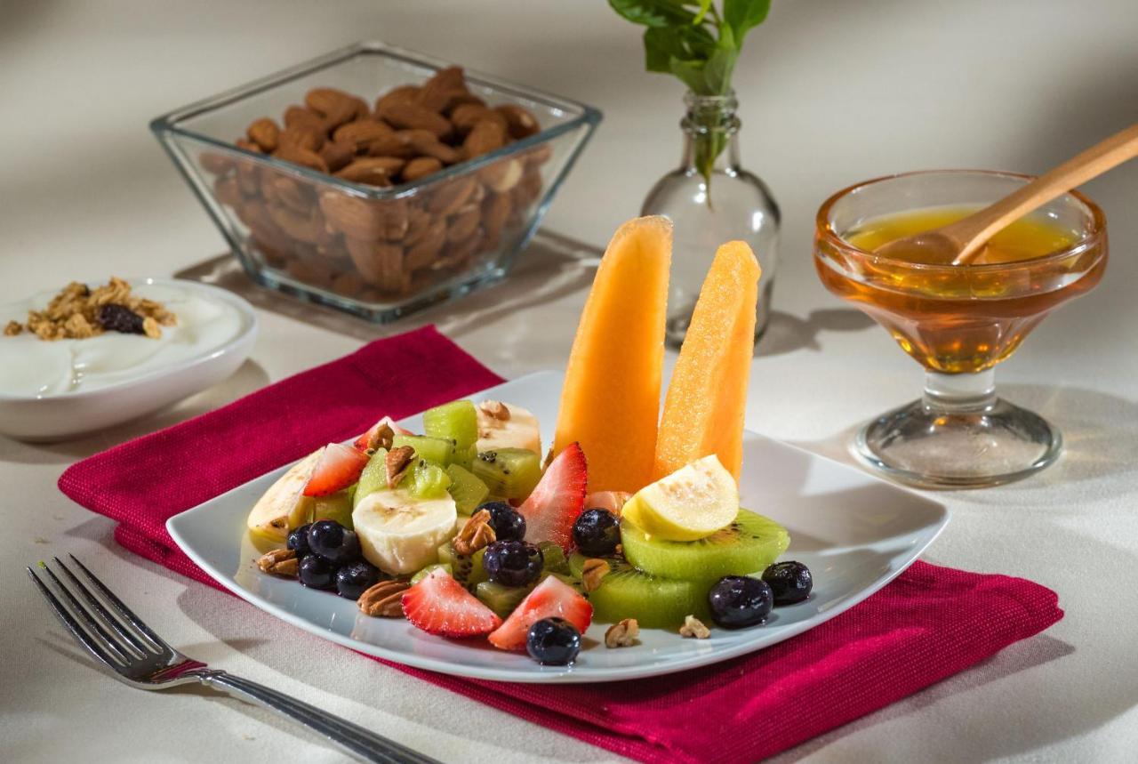 Safi Royal Luxury Metropolitan Hotel San Pedro Garza Garcia ภายนอก รูปภาพ Fruit salad