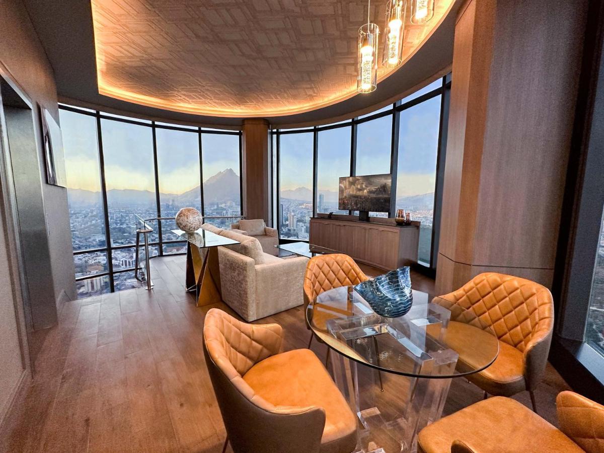 Safi Royal Luxury Metropolitan Hotel San Pedro Garza Garcia ภายนอก รูปภาพ The interior of a penthouse
