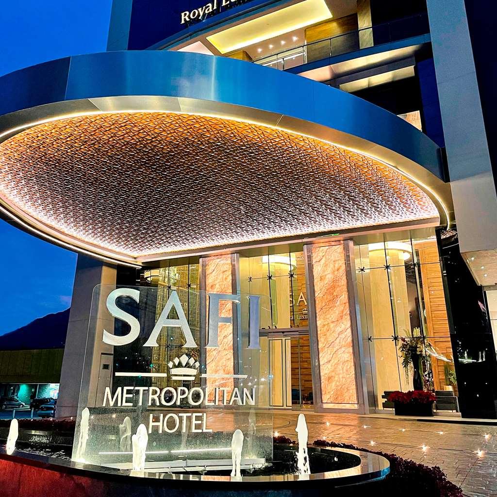 Safi Royal Luxury Metropolitan Hotel San Pedro Garza Garcia ภายนอก รูปภาพ The entrance of the hotel