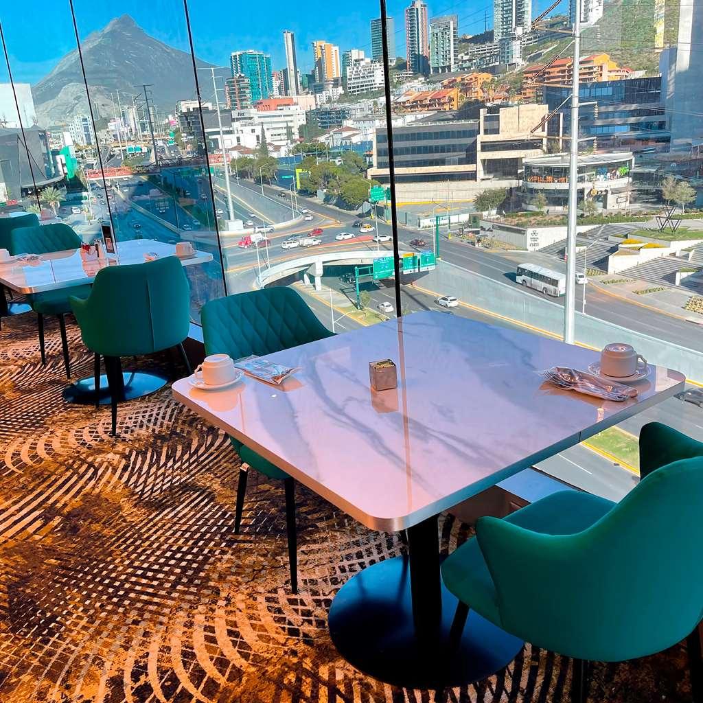 Safi Royal Luxury Metropolitan Hotel San Pedro Garza Garcia ร้านอาหาร รูปภาพ Skyline Lounge at LAX